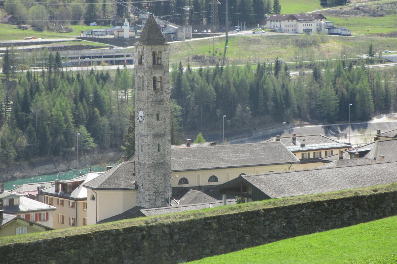B&B Gottardo Airolo Exterior foto